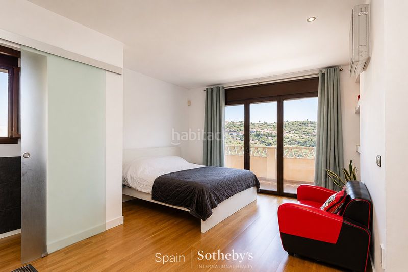 Foto 2215a1e4-04b6-4301-a462-4d6e12ff2e0d. Casa amb calefacció aparcament piscina a Levantina - Montgavina - Quintmar Sitges