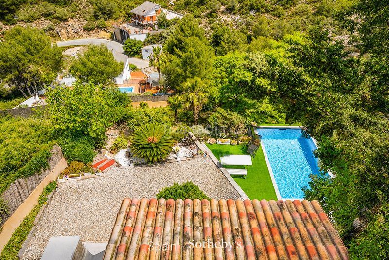 Foto 355852f4-fa0e-468f-ba7f-54b35589a347. Casa amb calefacció aparcament piscina a Levantina - Montgavina - Quintmar Sitges