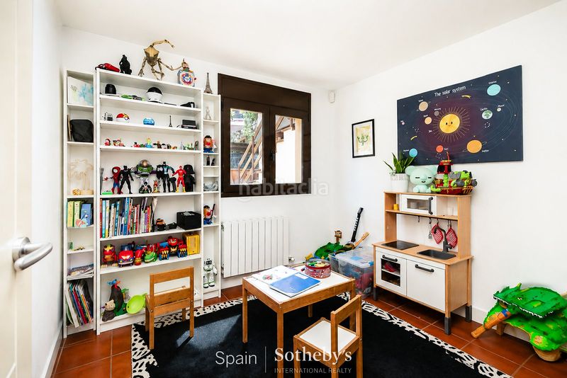 Foto 5f98eacd-36e0-4d9b-a8a4-8e02360a3e1a. Casa amb calefacció aparcament piscina a Levantina - Montgavina - Quintmar Sitges