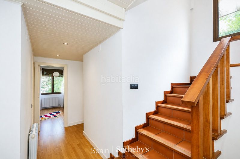 Foto a200d226-5f15-420a-bb1a-3d12d1e62f09. Casa amb calefacció aparcament piscina a Levantina - Montgavina - Quintmar Sitges