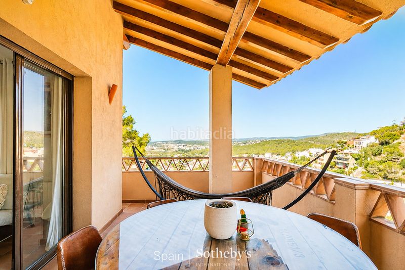 Foto c228c07d-d279-46a7-9f87-344bef2a8b4e. Casa amb calefacció aparcament piscina a Levantina - Montgavina - Quintmar Sitges