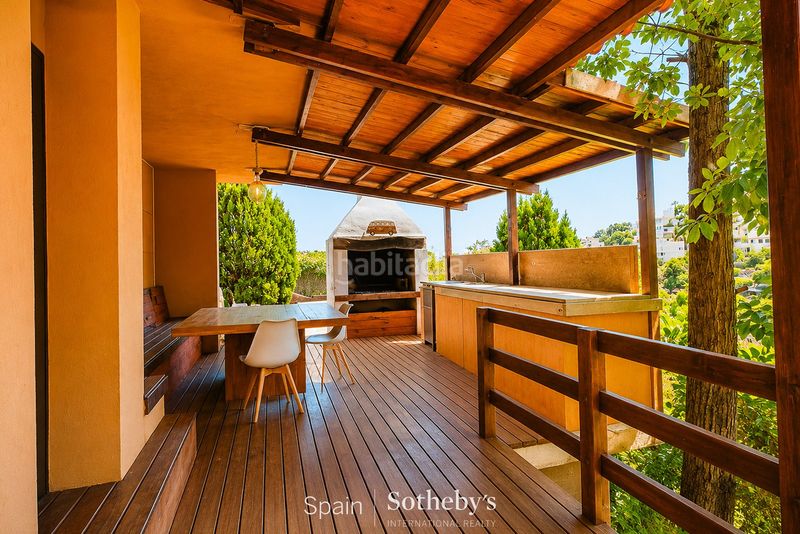 Foto fc44a884-2afe-4ac3-83d1-d7786f4673f7. Casa amb calefacció aparcament piscina a Levantina - Montgavina - Quintmar Sitges