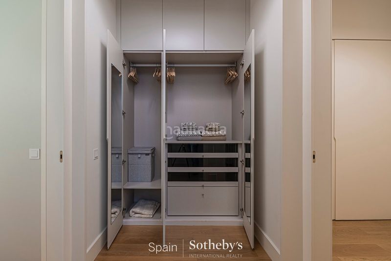 Foto 5da0e20c-4da4-4ef7-ad30-30e641b518ed. Apartament amb calefacció piscina a Dreta de l´Eixample Barcelona