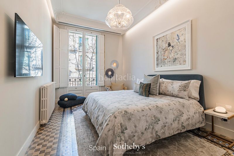 Foto a51ebe76-769f-4dee-8548-9f9c45366cb5. Apartament amb calefacció piscina a Dreta de l´Eixample Barcelona