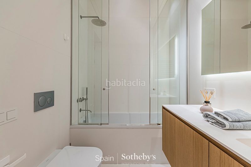 Foto ea17783b-07d2-4453-9a7d-1ce28d175070. Apartament amb calefacció piscina a Dreta de l´Eixample Barcelona