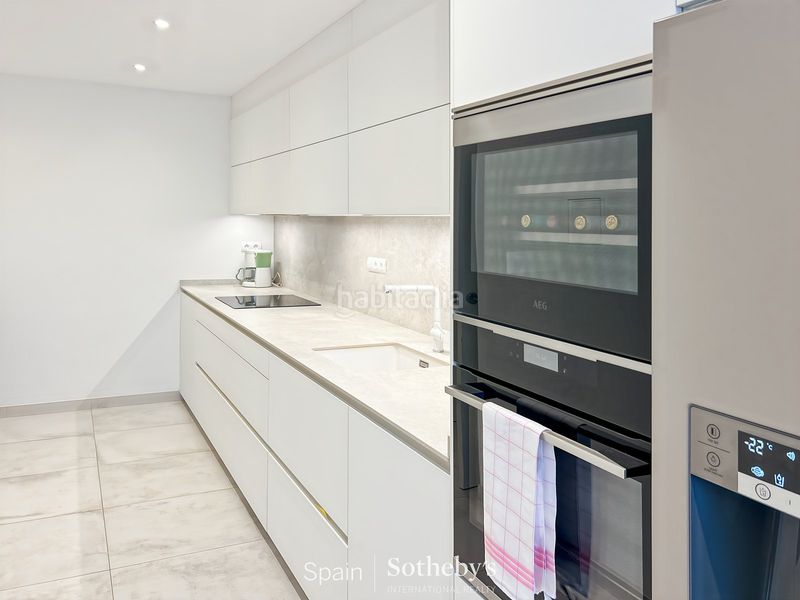 Foto 0485a484-96d0-464e-8494-fd2ac499c6a3. Apartament amb calefacció aparcament piscina a Can Girona - Terramar - Vinyet Sitges