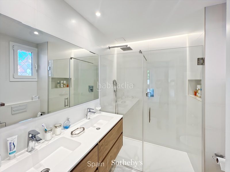 Foto 9b4e6d95-1c5a-48bf-a822-1aee9f745056. Apartament amb calefacció aparcament piscina a Can Girona - Terramar - Vinyet Sitges