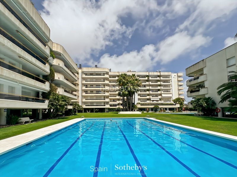 Foto e490d889-95dd-4a62-9501-62aeeae68177. Apartament amb calefacció aparcament piscina a Can Girona - Terramar - Vinyet Sitges