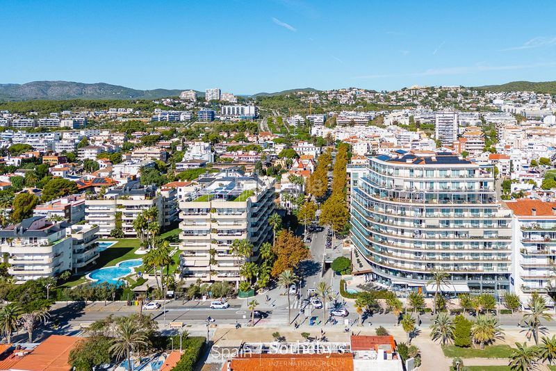 Foto f0dca333-0146-4306-9044-ed3ee9d7841e. Apartament amb calefacció aparcament piscina a Can Girona - Terramar - Vinyet Sitges