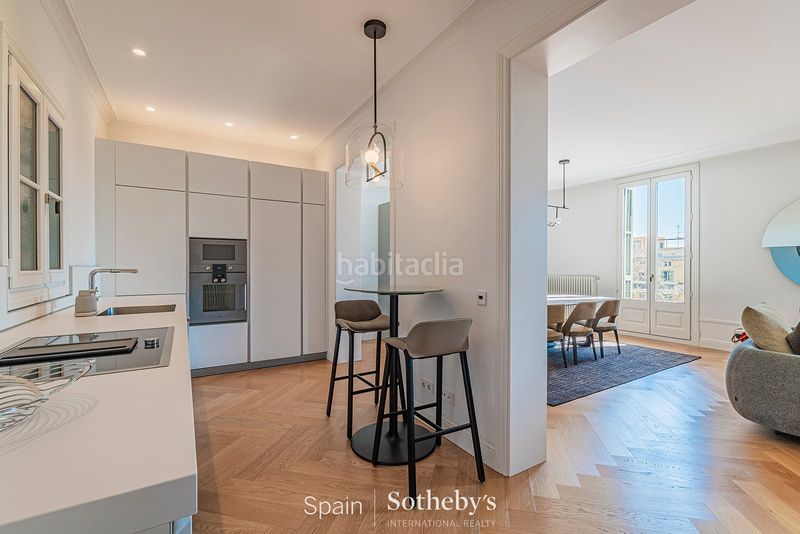 Foto 16f992a4-685d-412a-9195-b1a0e2e809b4. Apartamento  precioso con zonas comunes en edificio histórico en Barcelona