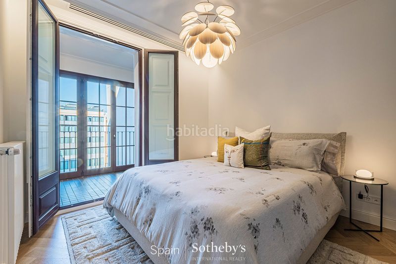 Foto 273d8c15-fcd4-4691-a520-087fedf4a2ab. Apartamento  precioso con zonas comunes en edificio histórico en Barcelona