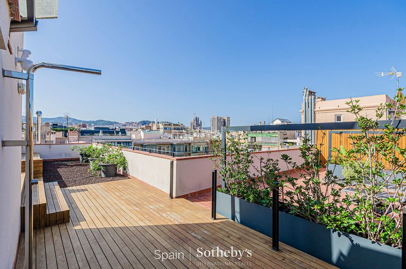 Foto 2f4b0135-4a51-4b57-9968-8769bcb4370c. Apartamento  precioso con zonas comunes en edificio histórico en Barcelona
