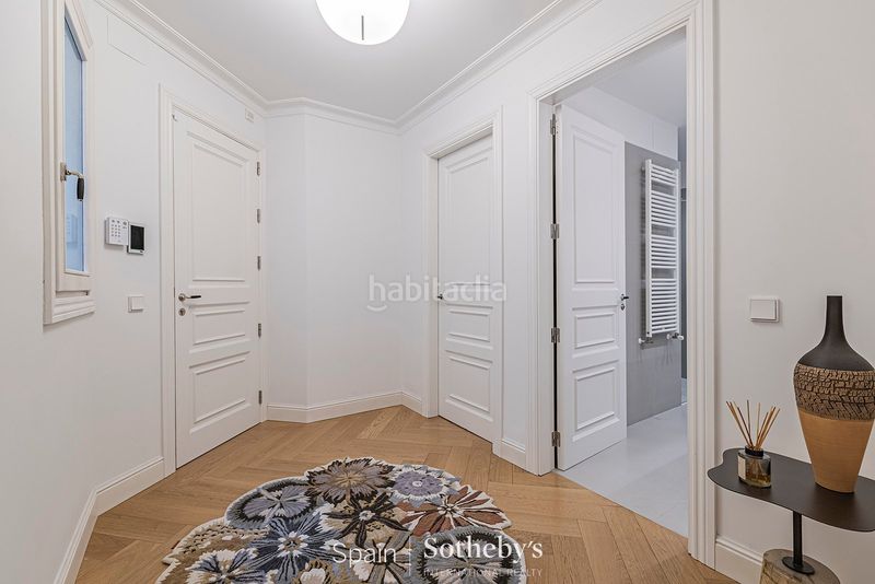 Foto 348daba2-d3a3-4713-8dc0-d24093b459eb. Apartamento  precioso con zonas comunes en edificio histórico en Barcelona