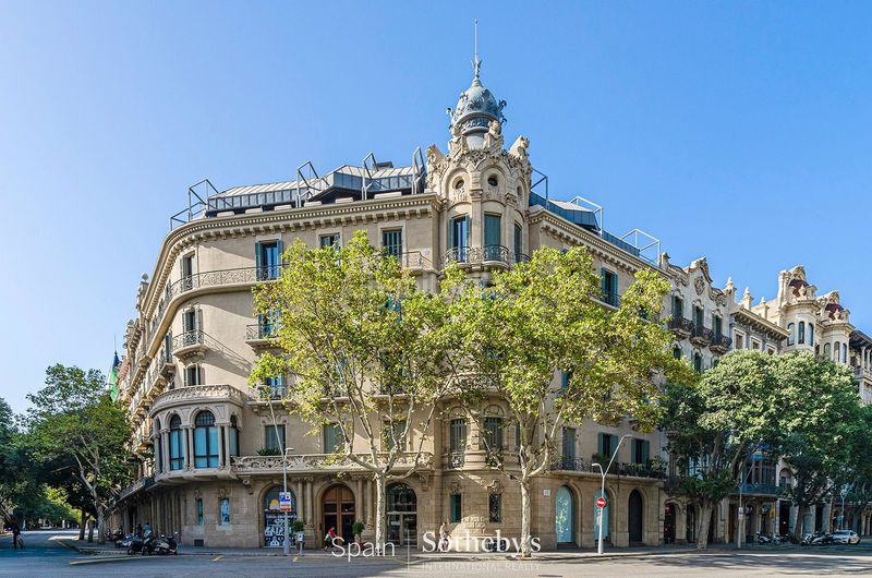 Foto 39a79a82-3738-4a28-9852-a75005366f97. Apartamento  precioso con zonas comunes en edificio histórico en Barcelona