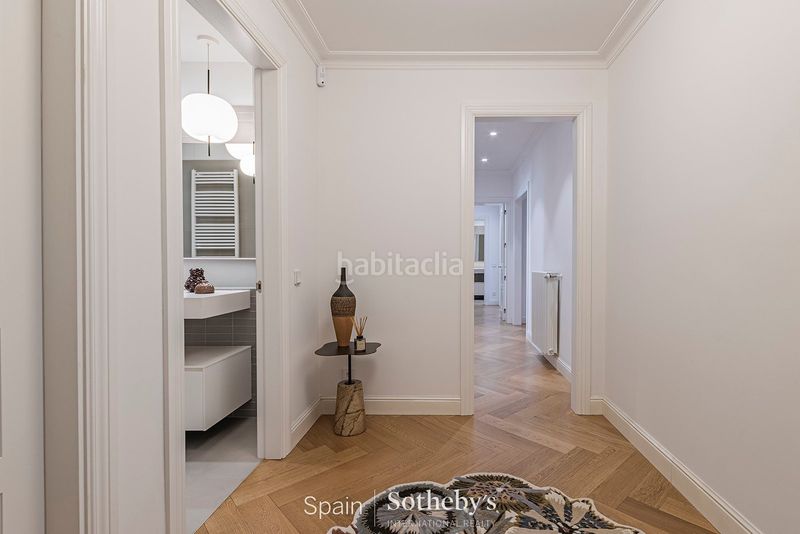 Foto 5ec8e2bc-9083-4474-8082-5e12b357a86c. Apartamento  precioso con zonas comunes en edificio histórico en Barcelona