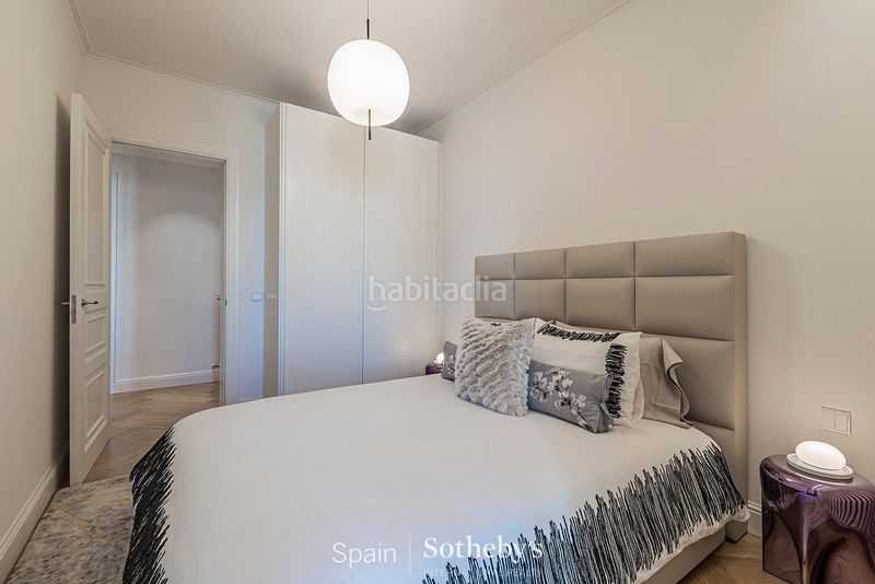 Foto 686f4672-89a5-4dc4-a9c1-a1188d340140. Apartamento  precioso con zonas comunes en edificio histórico en Barcelona
