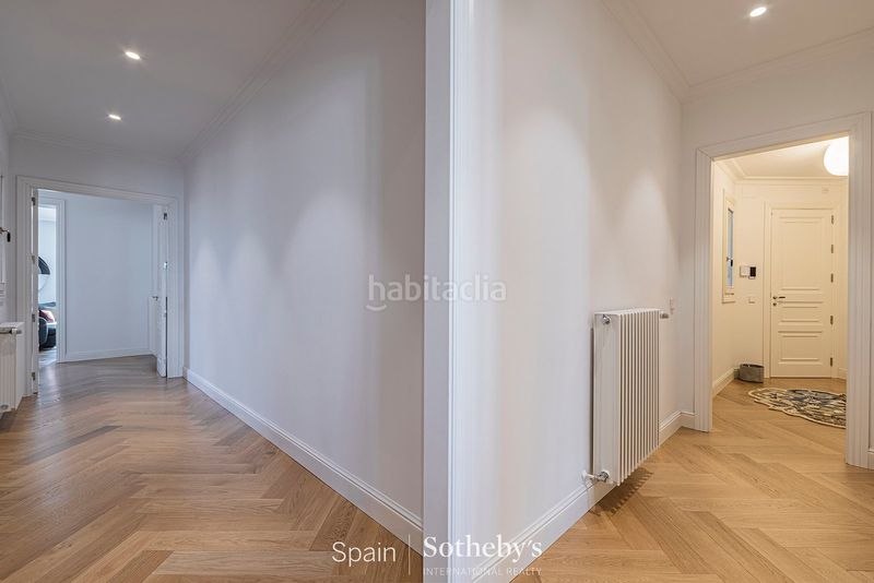 Foto 6dc32c6a-a47e-4c8e-ac46-2dfdb0687d27. Apartamento  precioso con zonas comunes en edificio histórico en Barcelona