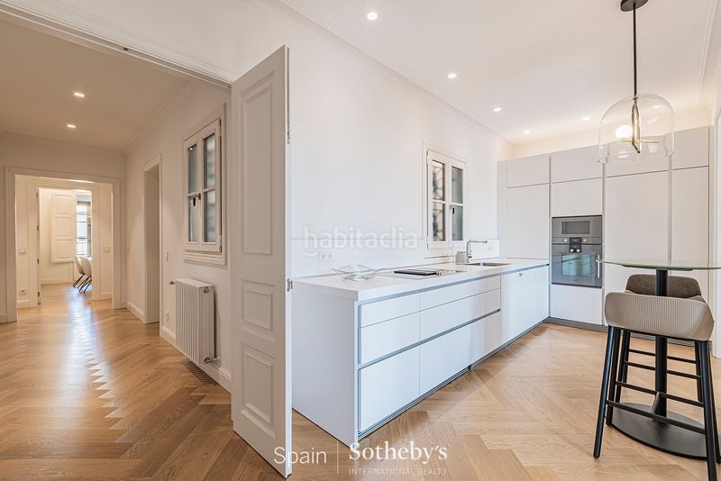 Foto 6eda0f40-a6eb-4ec7-8276-9788cc2020bd. Apartamento  precioso con zonas comunes en edificio histórico en Barcelona