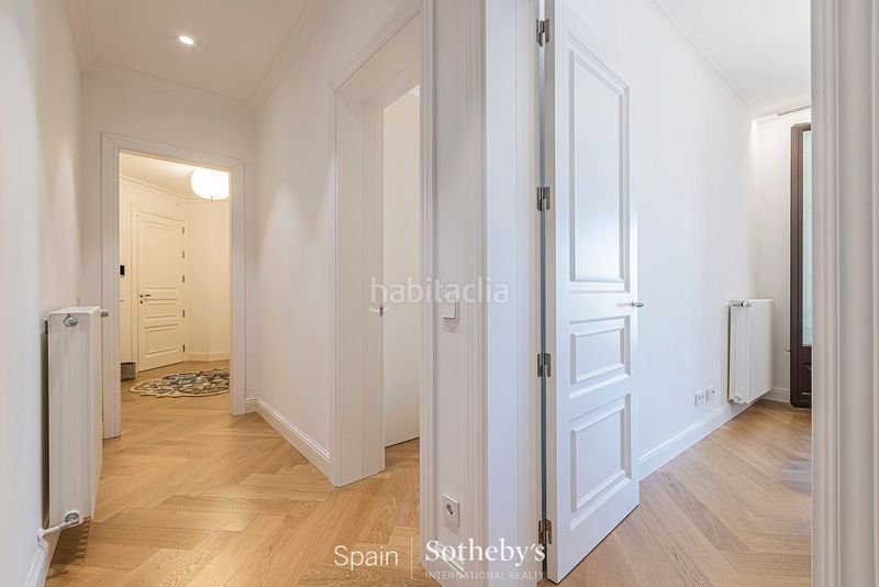 Foto 8177a0c1-86f1-4af0-9f3d-798e0f12b7c9. Apartamento  precioso con zonas comunes en edificio histórico en Barcelona