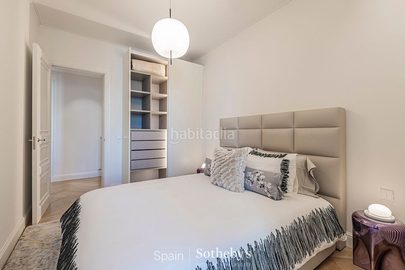 Foto 8940e829-3c40-4d74-ab4f-34c1b3708190. Apartamento  precioso con zonas comunes en edificio histórico en Barcelona