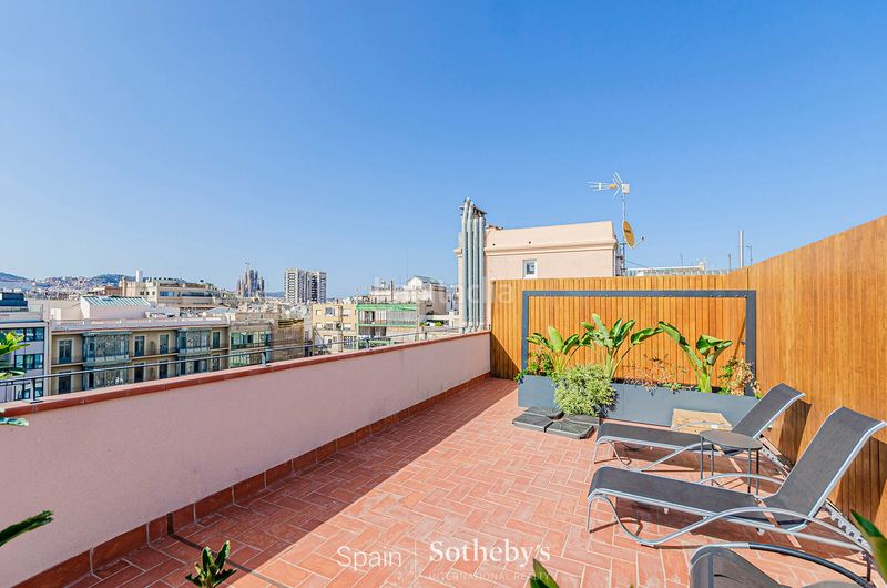 Foto ac8d32e0-491b-4dc3-acc7-b7d5eb124945. Apartamento  precioso con zonas comunes en edificio histórico en Barcelona
