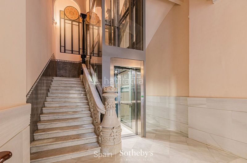 Foto e892201d-2405-4016-8e40-ca56f44e8d27. Apartamento  precioso con zonas comunes en edificio histórico en Barcelona