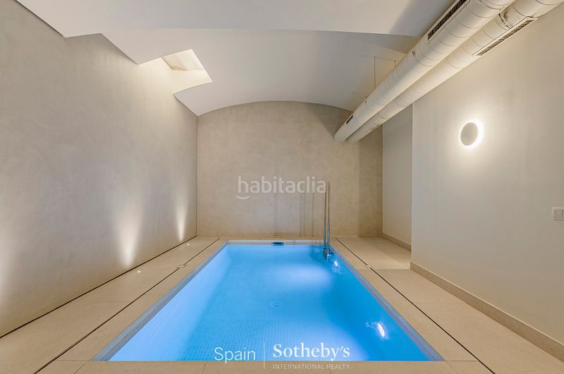 Foto f9380759-aa17-44f6-b1bc-d9e820ee652c. Apartamento  precioso con zonas comunes en edificio histórico en Barcelona