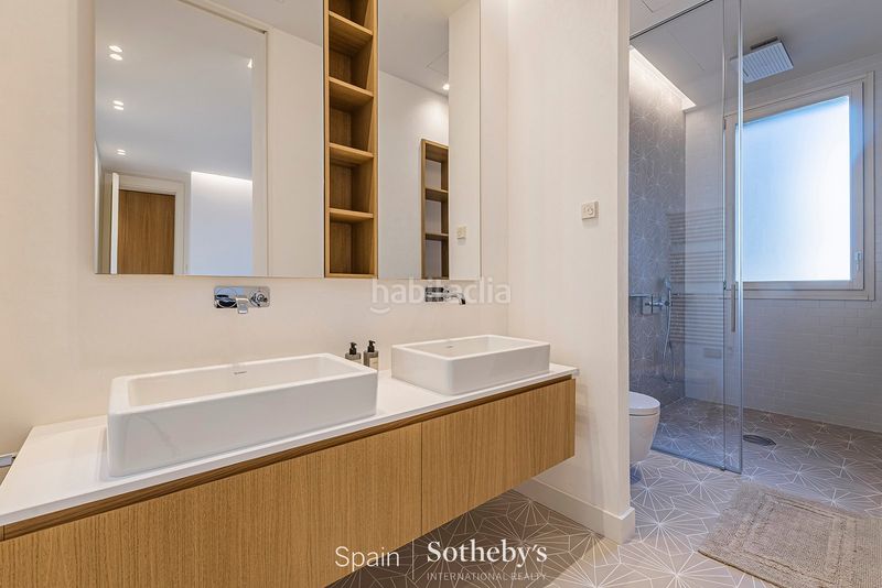 Foto 1f3aa7a7-f54f-4581-b48d-4e1834b5cb0a. Apartament amb calefacció piscina a Dreta de l´Eixample Barcelona