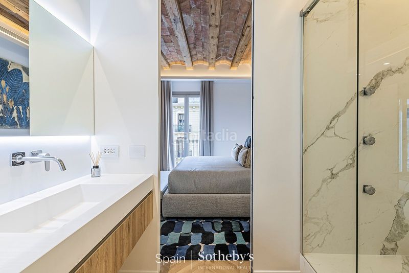 Foto ec921c5b-9430-45c2-a86c-07bd3cc35aca. Apartament amb calefacció a Dreta de l´Eixample Barcelona