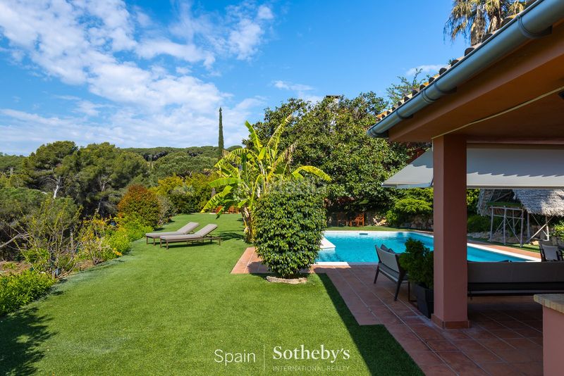 Foto 60bb6bd2-bdde-464c-9075-1748a14edbbc. Casa con riscaldamento parcheggio piscina in Cabrils