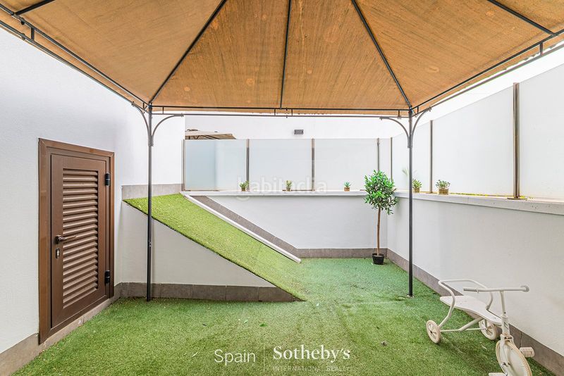 Foto a4b2ef39-6172-4849-b0c0-25b890bf34e7. Apartament a plaça del duc de medinaceli 3 a Gòtic Barcelona