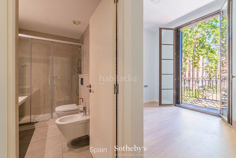 Foto c4078aa1-0756-4bff-aec5-bec380fa62e0. Apartament a plaça del duc de medinaceli 3 a Gòtic Barcelona
