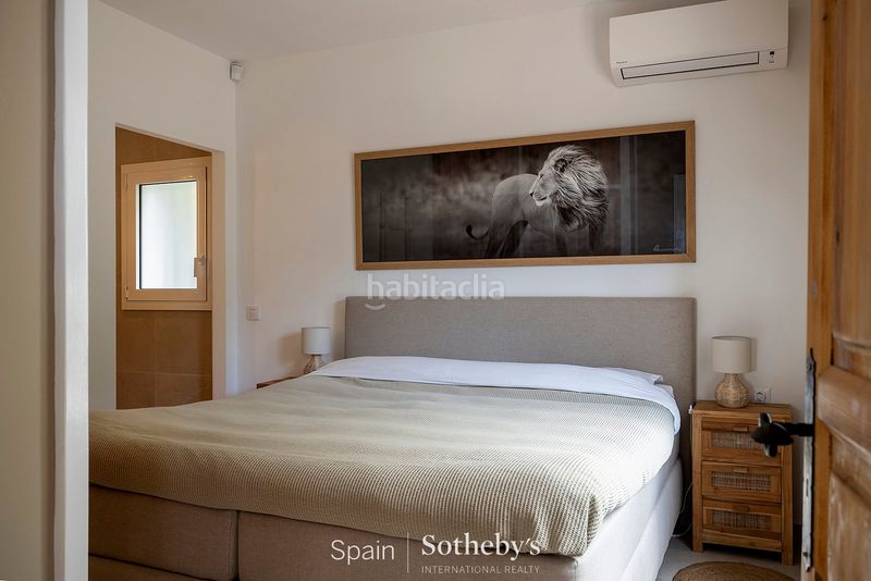 Foto a82bad4c-04db-48b7-8d60-6089eafcddc1. Casa amb aparcament a Vall-llobrega