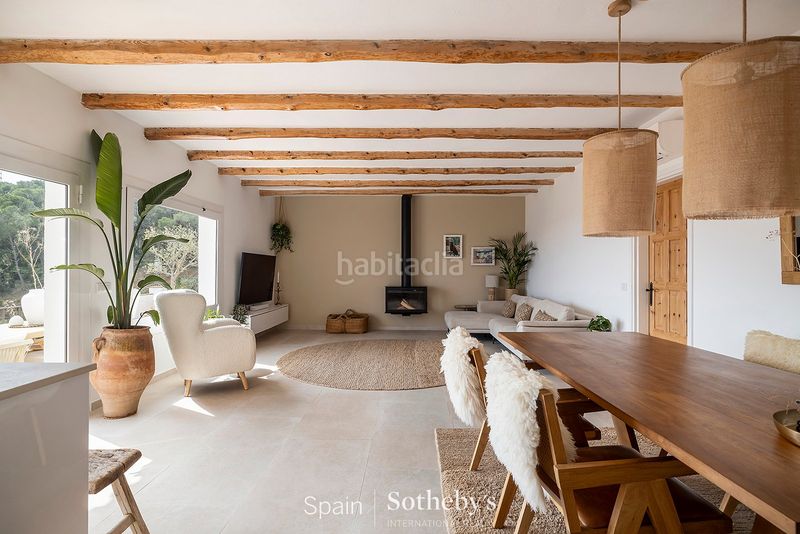 Foto bf2588a9-9d5b-4179-be28-e31c364b9e88. Casa amb aparcament a Vall-llobrega