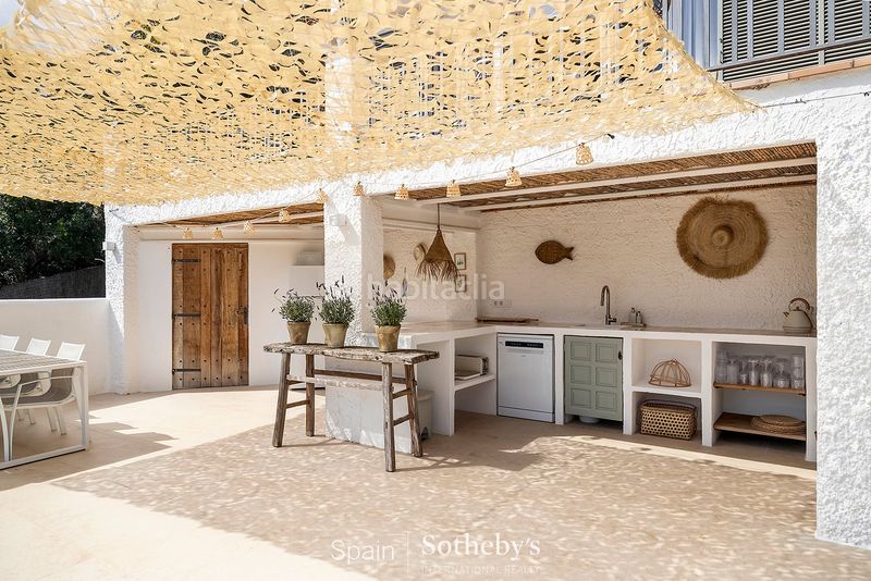 Foto da80f2f2-9c88-4a51-b99d-48eb86a7d2d0. Casa amb aparcament a Vall-llobrega