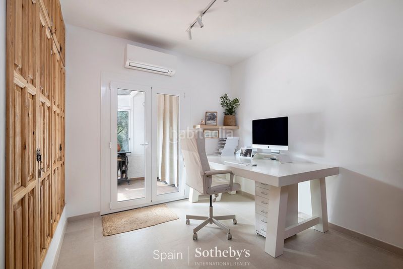 Foto e1befccd-872c-470e-a404-865a68d194ed. Casa amb aparcament a Vall-llobrega