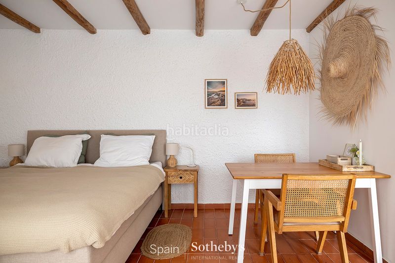 Foto ff951428-75ee-4697-bf0b-5dc876a44bf9. Casa amb aparcament a Vall-llobrega