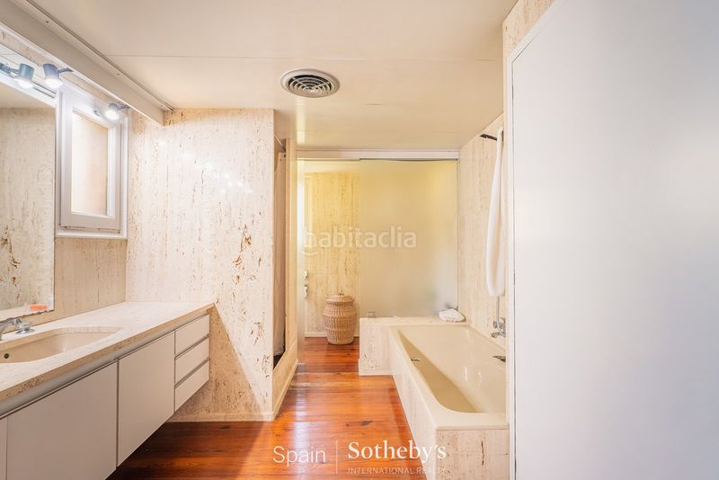 Foto 5e36c734-a6dc-4443-b377-69a04b3799ce. Casa amb aparcament a Mont-ras