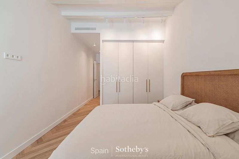 Foto 32de30da-4ad0-4e5a-8cb3-420c38254bfb. Apartament a Gòtic Barcelona