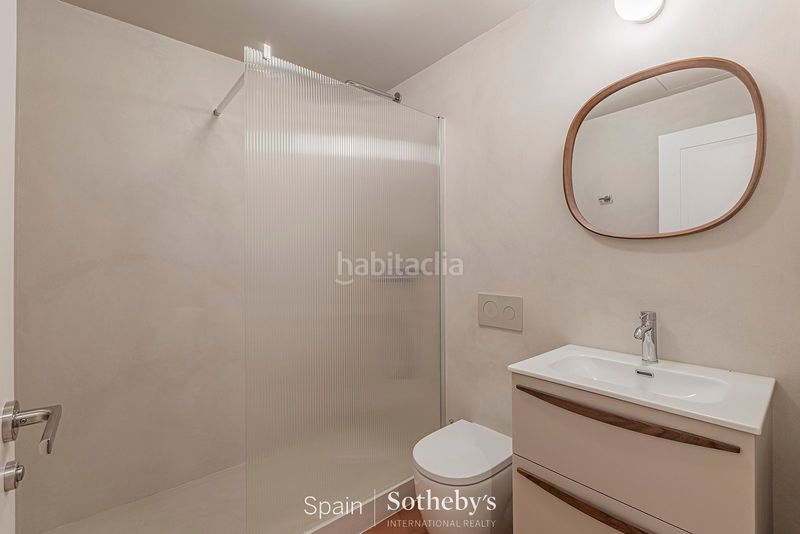 Foto 363e3faa-016c-4325-a35d-5c0344ee0df9. Apartament a Gòtic Barcelona