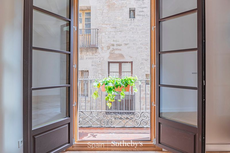 Foto 536957fb-ac78-490c-8465-0f5bca18a738. Apartament a Gòtic Barcelona