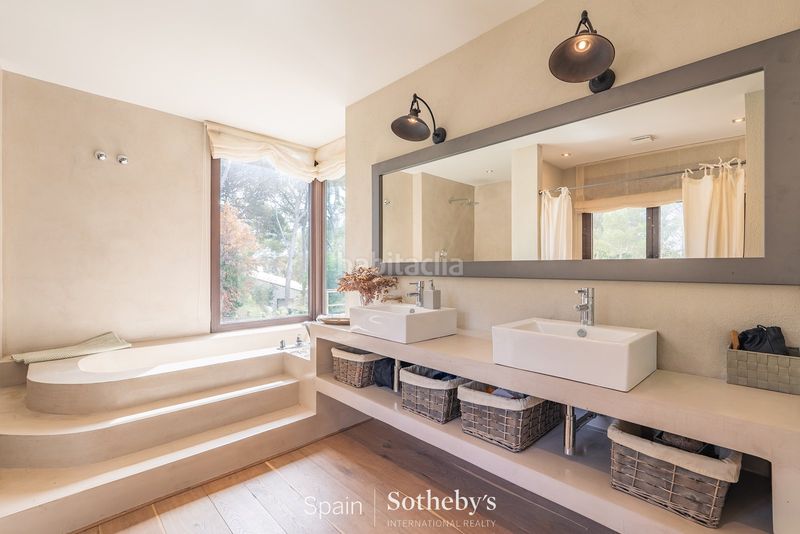 Foto e9a935af-16df-41b4-a605-d1b4f3d6db3c. Casa amb aparcament piscina a Sa Riera-Sa Fontansa Begur