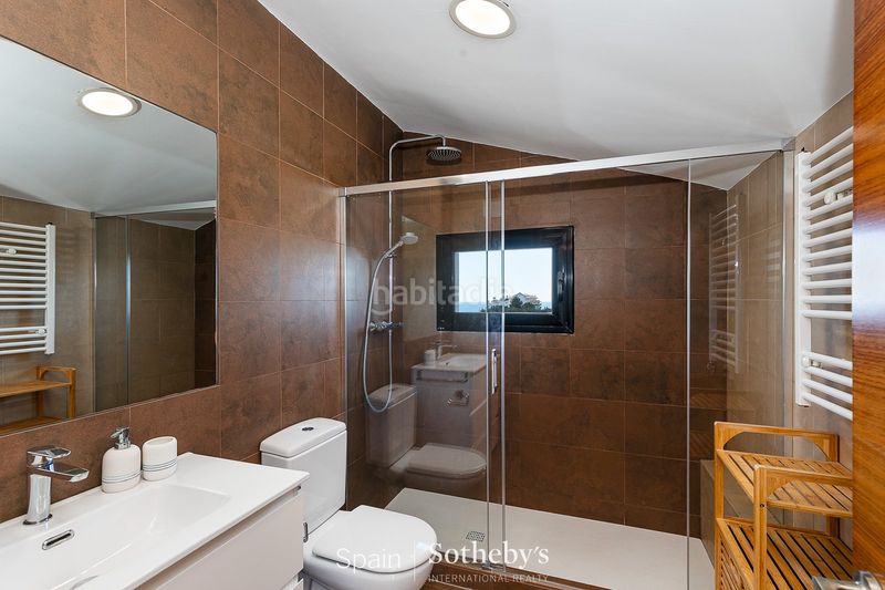 Foto ac094d4f-18c8-4b4d-8ef2-c6a9b282d46d. Casa amb calefacció aparcament piscina a Vallpineda - Rocamar Sant Pere de Ribes
