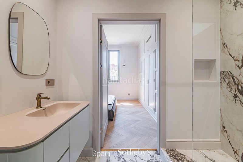 Foto 5b796563-e4da-461e-924b-98ab5e3c994d. Apartament a Dreta de l´Eixample Barcelona