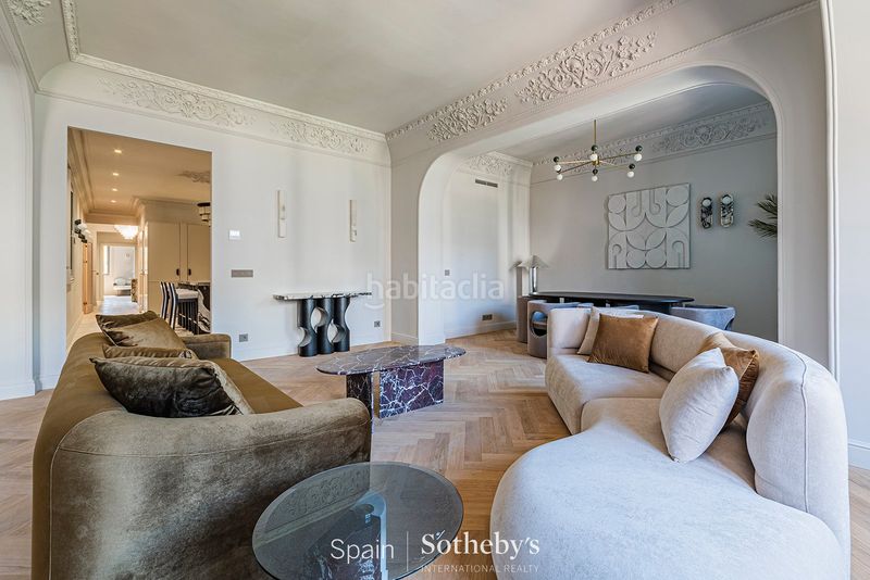 Foto f5055919-f516-421a-8abb-14a32c95387e. Apartament a Dreta de l´Eixample Barcelona