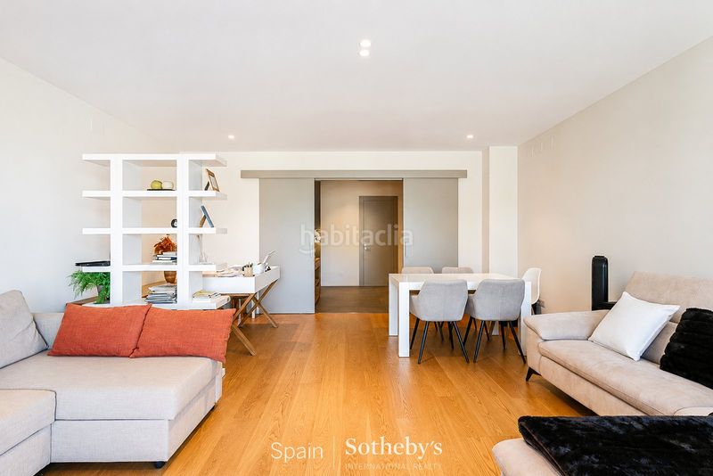 Foto 4ad0e784-0735-4c29-96e0-17b93a7c24e6. Casa con riscaldamento parcheggio piscina in Levantina - Montgavina - Quintmar Sitges
