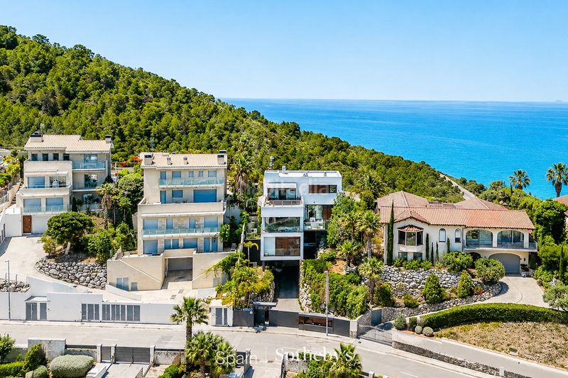 Foto b6674d99-3e4a-44fe-8d88-0708c84110c8. Casa amb calefacció aparcament piscina a Levantina - Montgavina - Quintmar Sitges