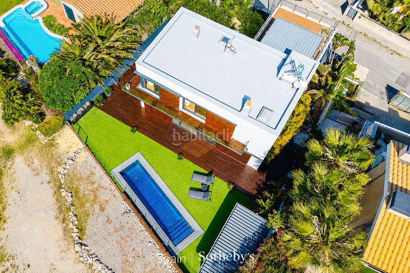 Foto f126d65c-377d-416e-973f-3db991d286a2. Casa con riscaldamento parcheggio piscina in Levantina - Montgavina - Quintmar Sitges