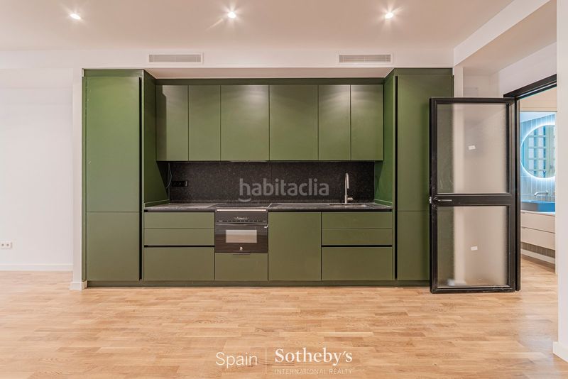 Foto 9e9b0135-c410-4c24-a838-7b4267eb3143. Apartament amb calefacció a Gòtic Barcelona