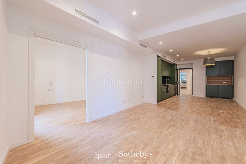 Foto dc3d37d0-34c0-49f0-bb3f-5f545e039df3. Apartament amb calefacció a Gòtic Barcelona